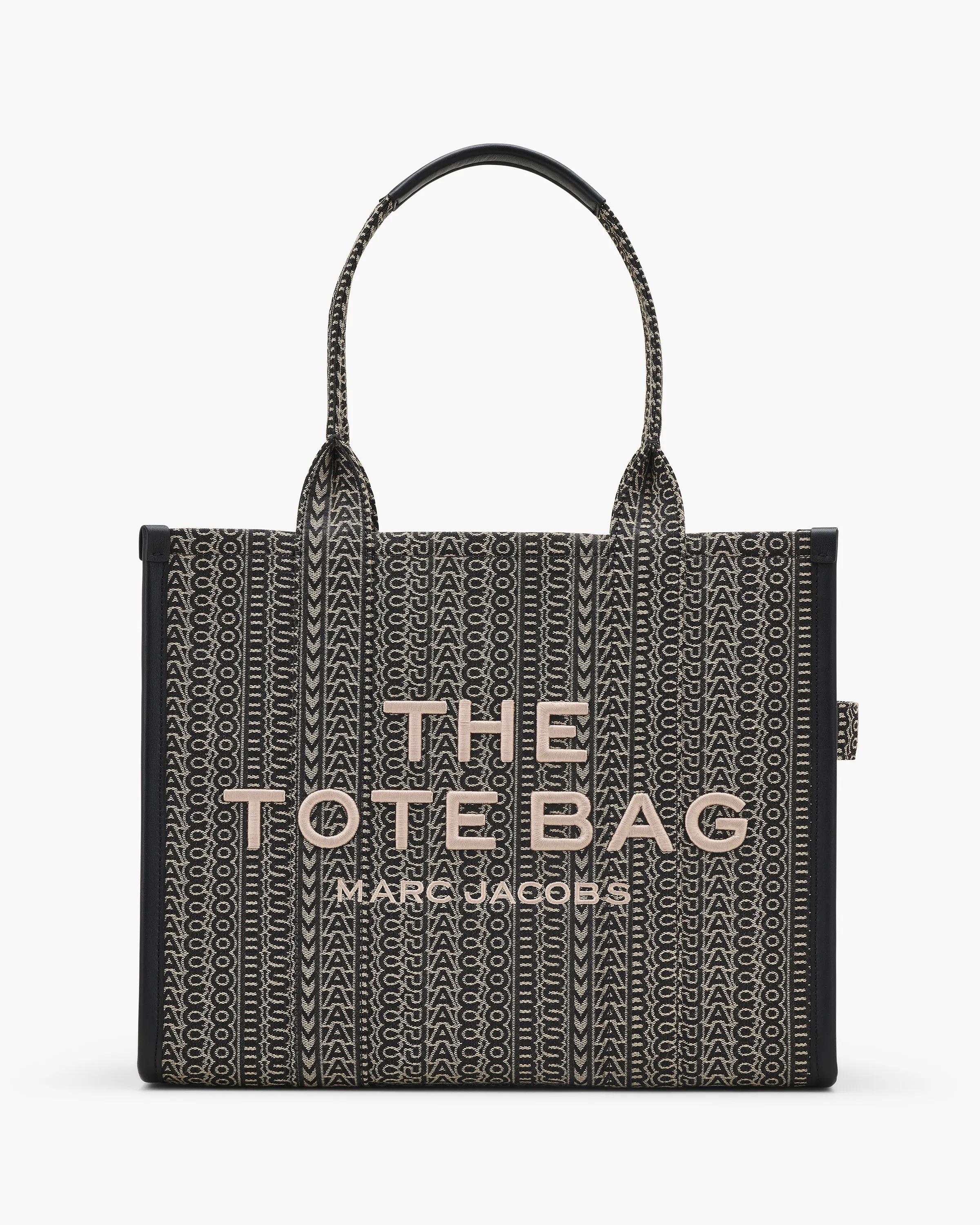 MARC JACOBS Marc Jacobs The Monogram Jacquard Large Tote Bag in Beige Multi　MARC JACOBS マーク ジェイコブス モノグラム ジャカード ラージ トート バッグ (ベージュ マルチ) MARC
