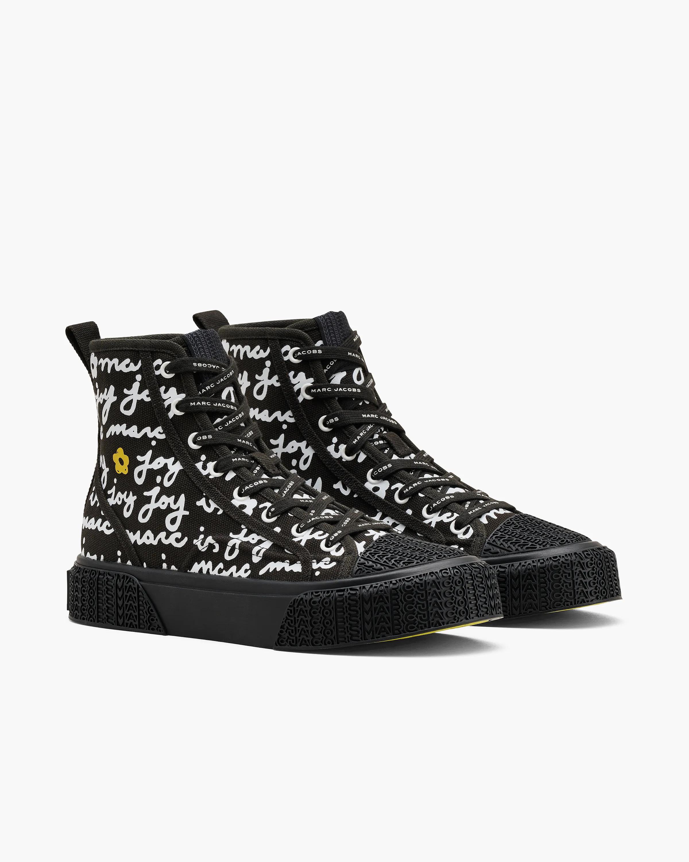 MARC JACOBS Marc Jacobs The Marc Is Joy Canvas Sneaker in Black Multi　MARC JACOBS マーク ジェイコブス ザ マーク イズ ジョイ キャンバス スニーカー ブラック マルチ MARC