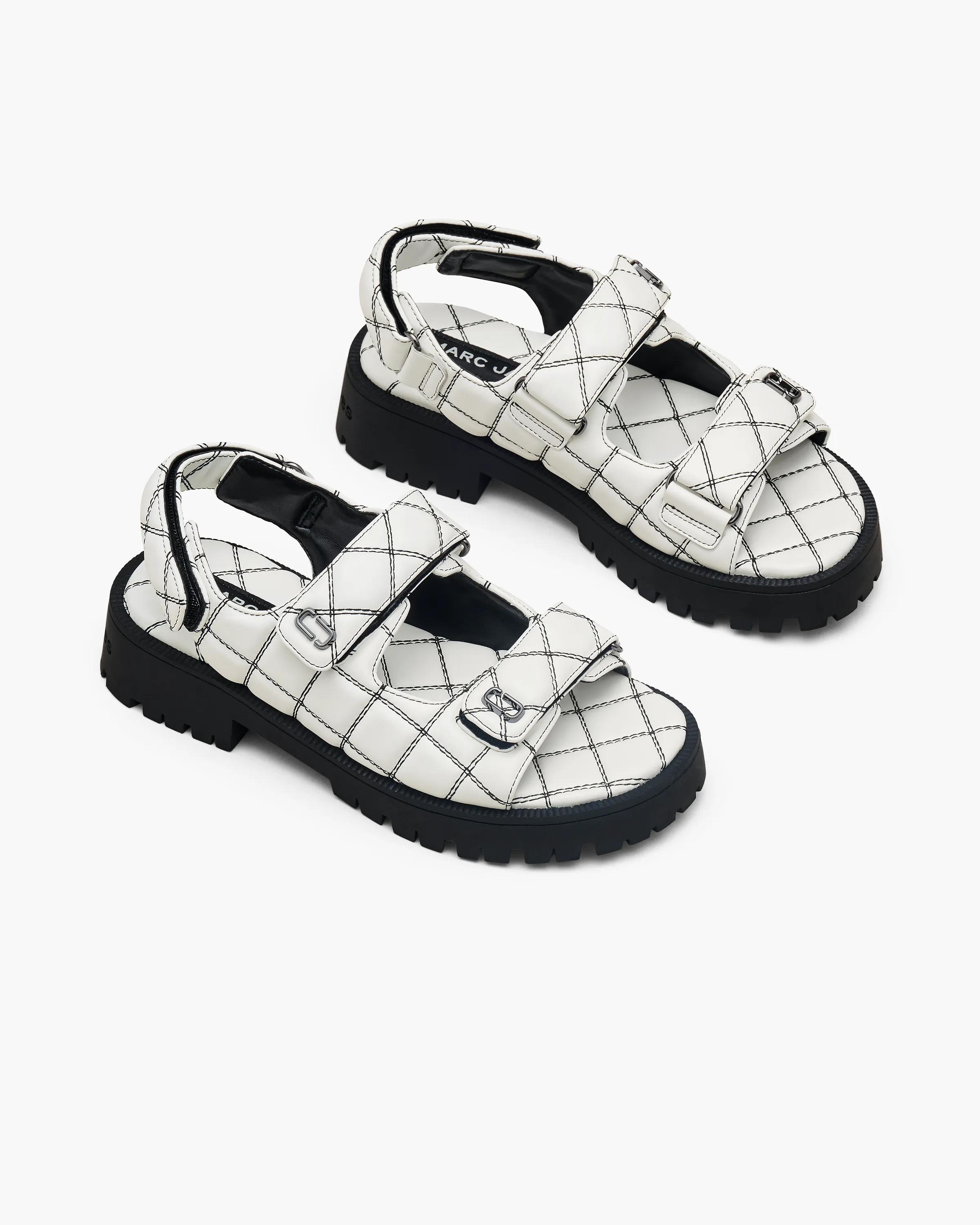 MARC JACOBS Marc Jacobs The Quilted Sunny Sandal in White, Size 41　MARC JACOBS マーク ジェイコブス キルティング サニー サンダル ホワイト、サイズ 41 MARC