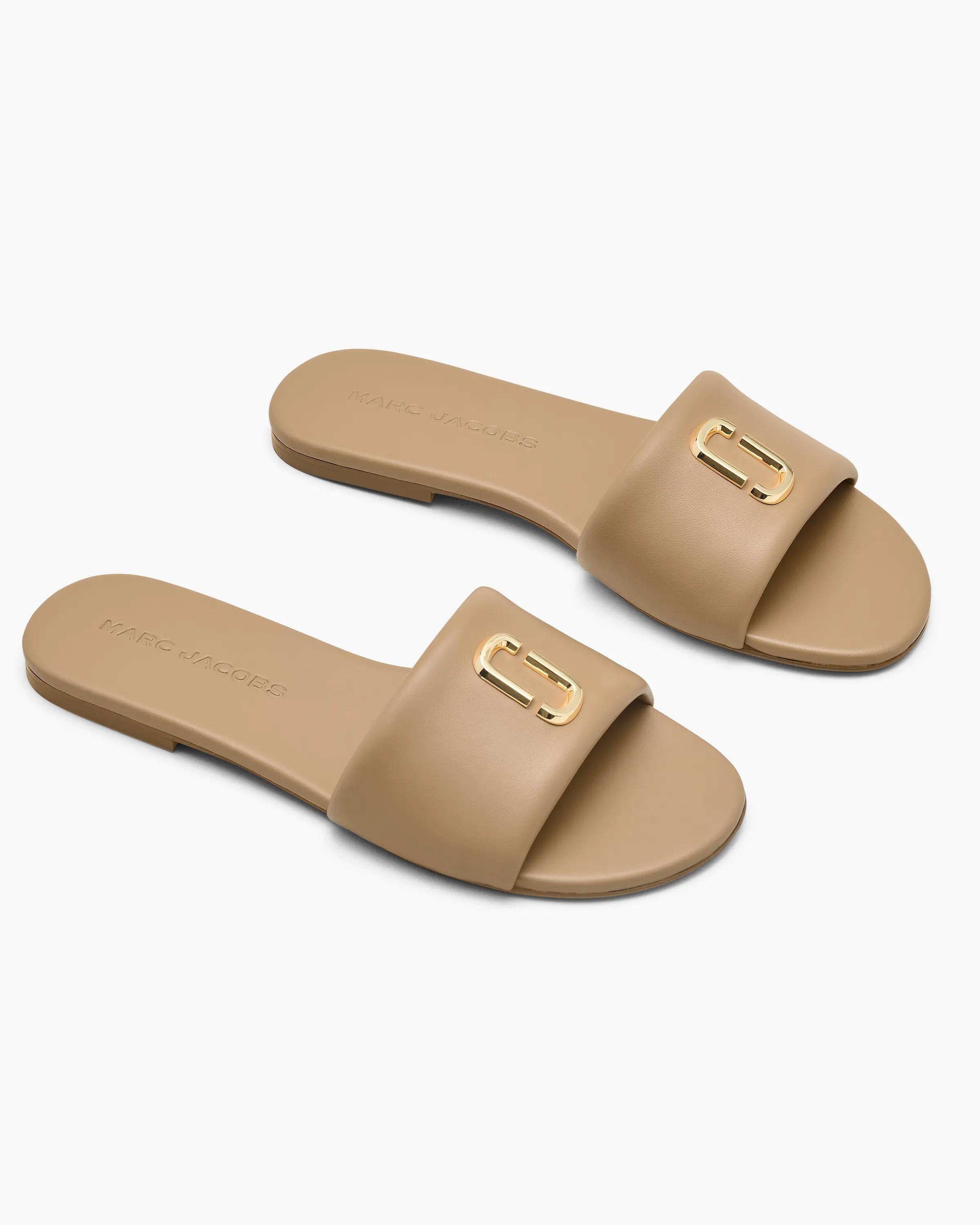 MARC JACOBS Marc Jacobs The Snapshot Slide