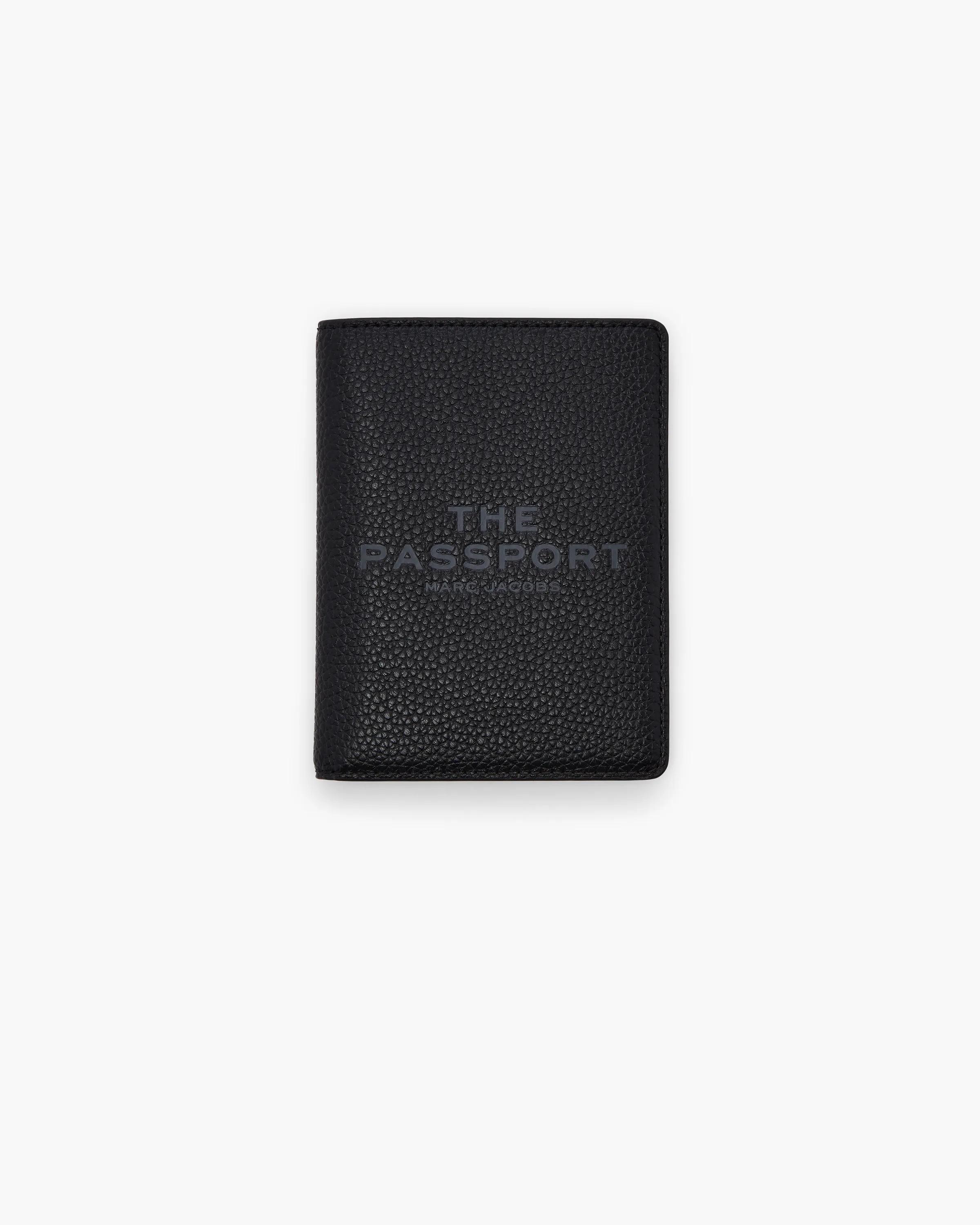 MARC JACOBS Marc Jacobs The Passport Case in Black　MARC JACOBS マーク ジェイコブス パスポート ケース ブラック MARC