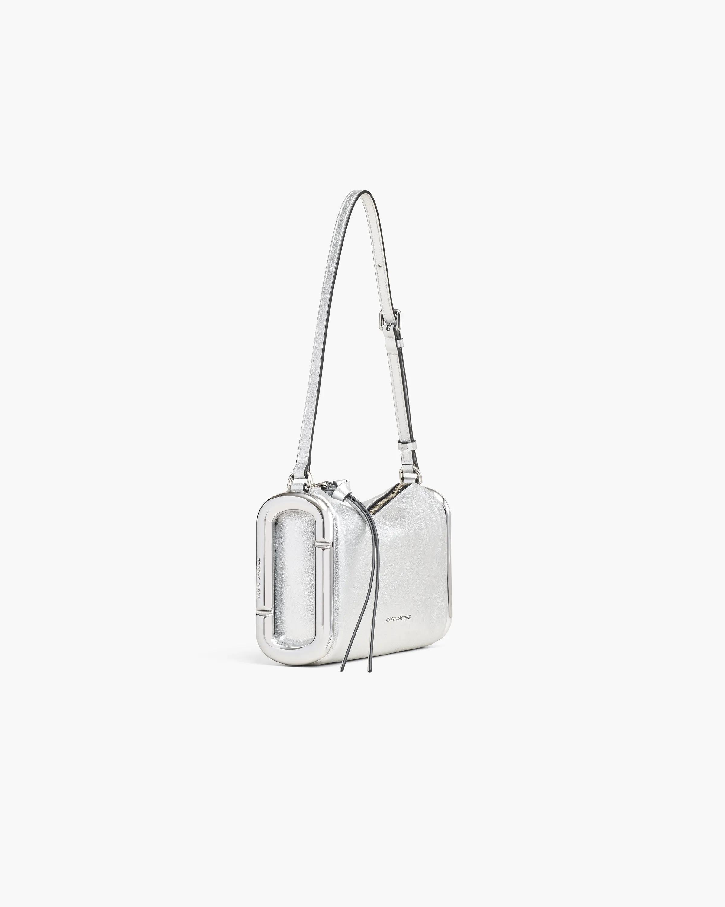 MARC JACOBS Marc Jacobs Scene Small Shoulder Bag In Metallic in Silver　MARC JACOBS マーク ジェイコブス シーン スモール ショルダー バッグ メタリック シルバー MARC