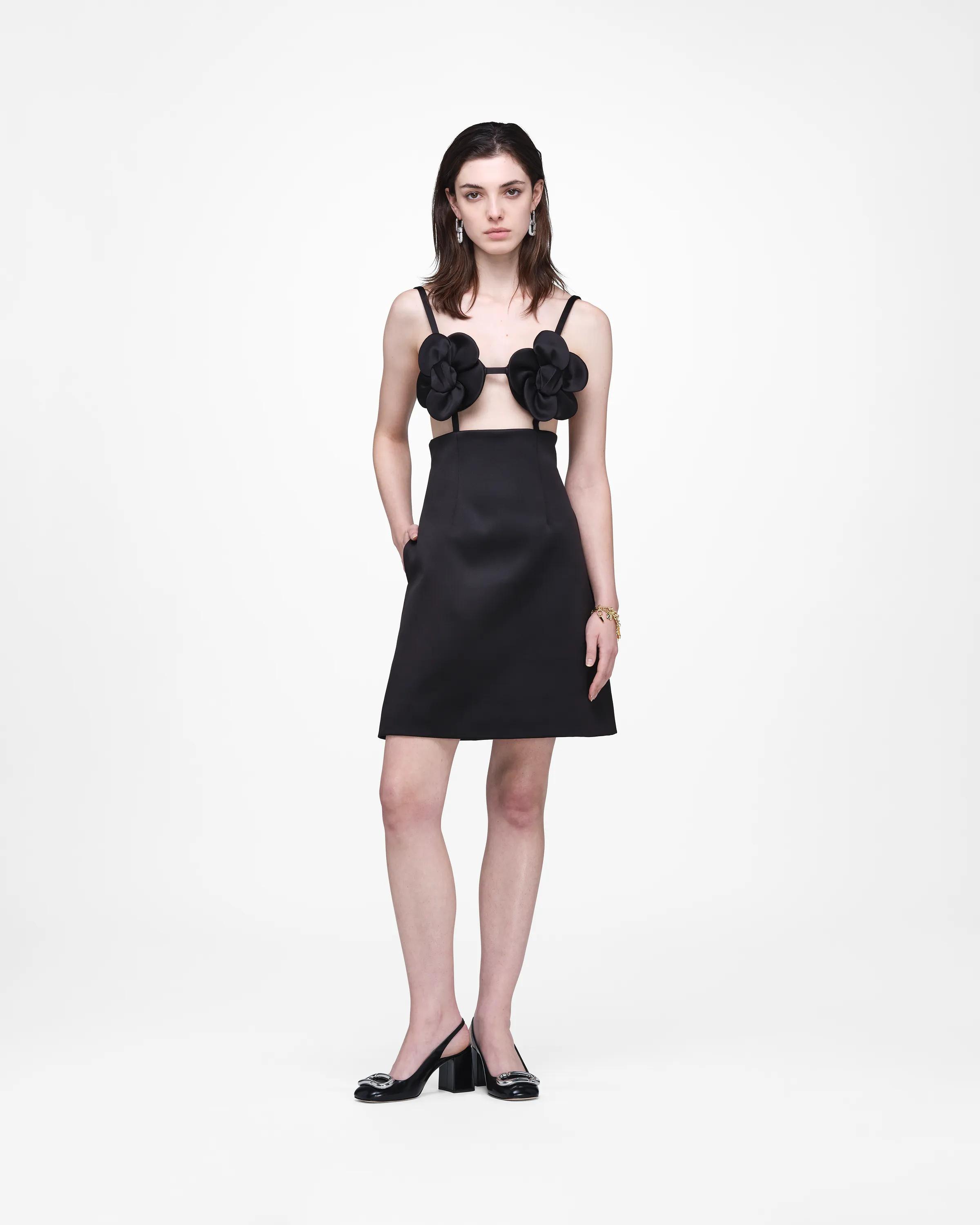 MARC JACOBS Marc Jacobs Satin Daisy Applique Dress in Black, Size 12 MARC