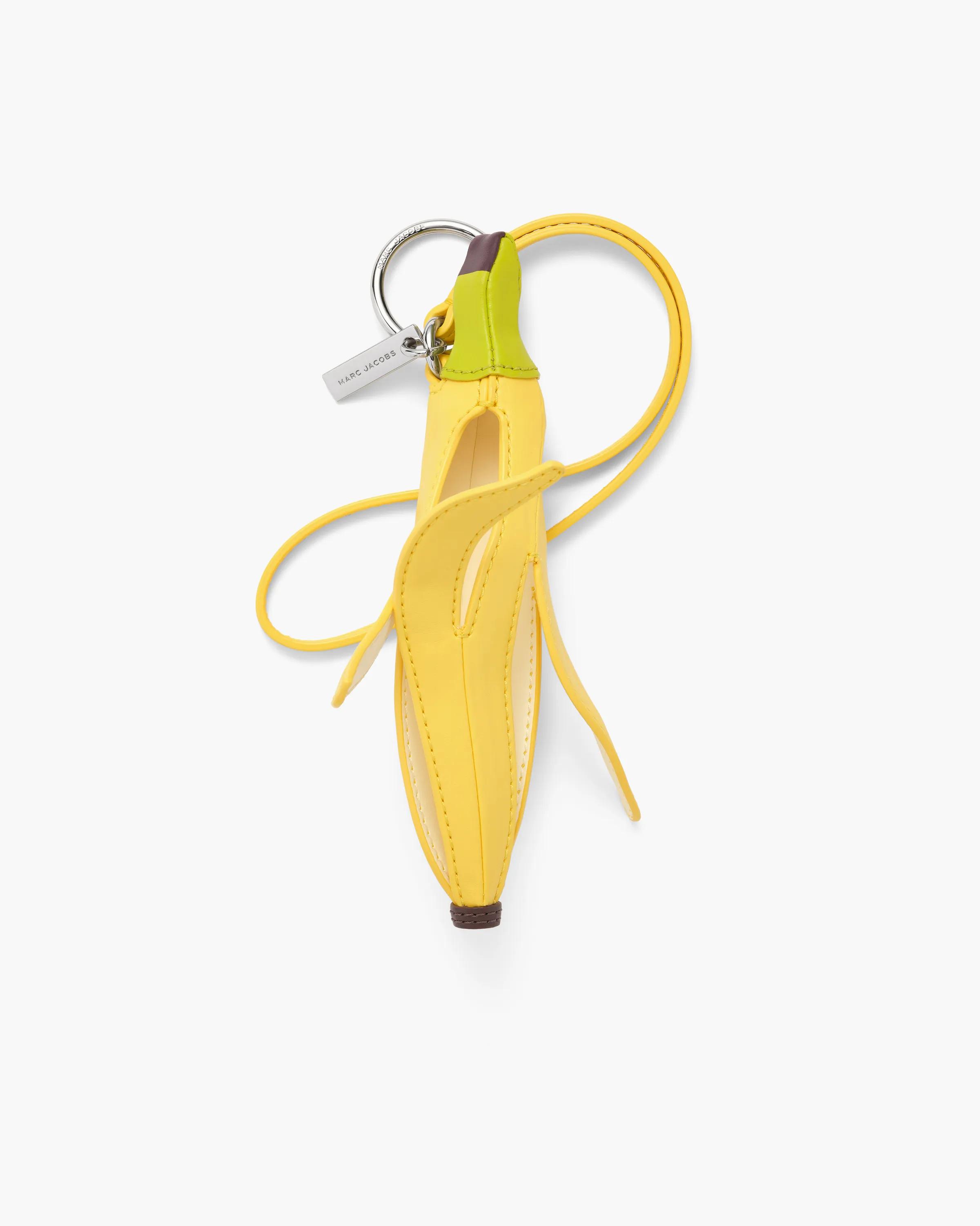 MARC JACOBS Marc Jacobs Banana Peel Bag Charm in Yellow　MARC JACOBS マーク ジェイコブス バナナ ピール バッグ チャーム (イエロー) MARC