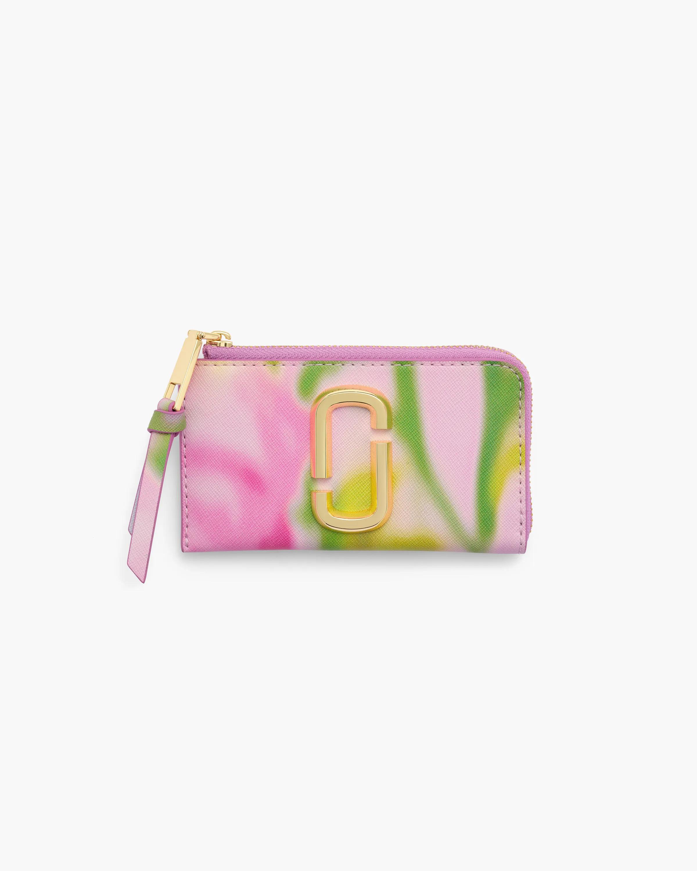 MARC JACOBS Marc Jacobs The Blurred Floral Snapshot Top Zip Multi Wallet in Ribbon Pink Multi　MARC JACOBS マーク ジェイコブス ザ ブラード フローラル スナップショット トップ ジップ マルチ ウォレット リボン ピンク マルチ MARC