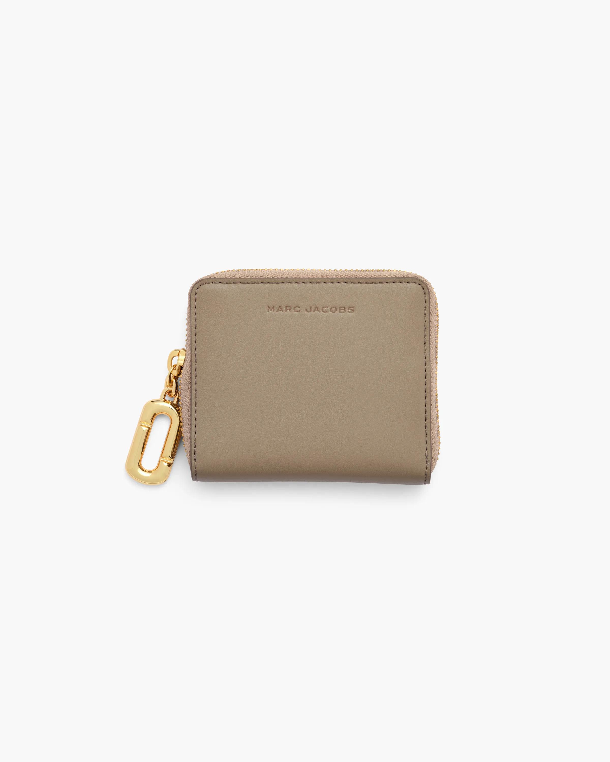 MARC JACOBS Marc Jacobs Scene Slim Compact Wallet in Light Slate　MARC JACOBS マーク ジェイコブス シーン スリム コンパクト ウォレット ライト スレート MARC
