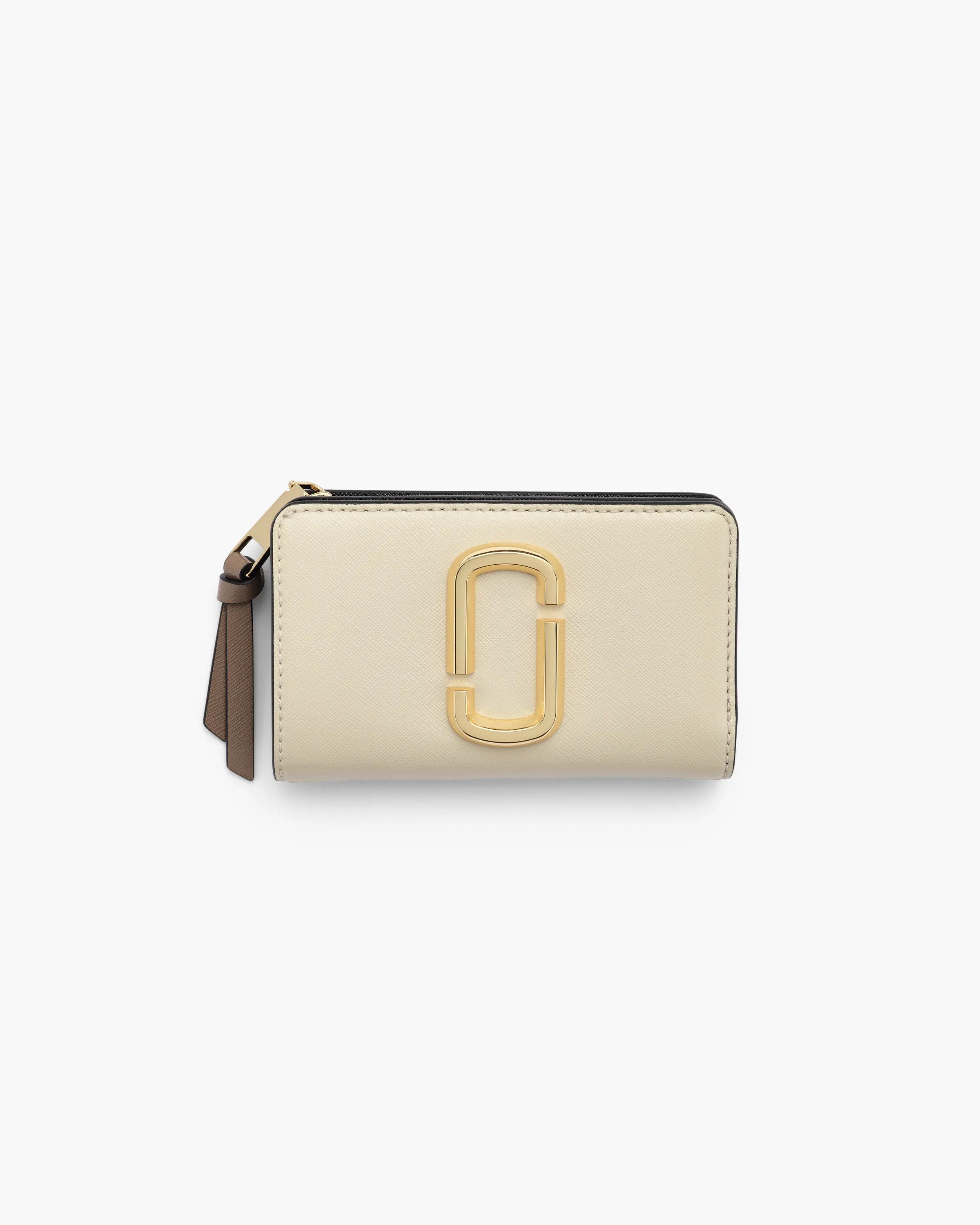 MARC JACOBS Marc Jacobs The Snapshot Compact Wallet in Cloud White Multi　MARC JACOBS マーク ジェイコブス ザ スナップショット コンパクト ウォレット クラウド ホワイト マルチ MARC