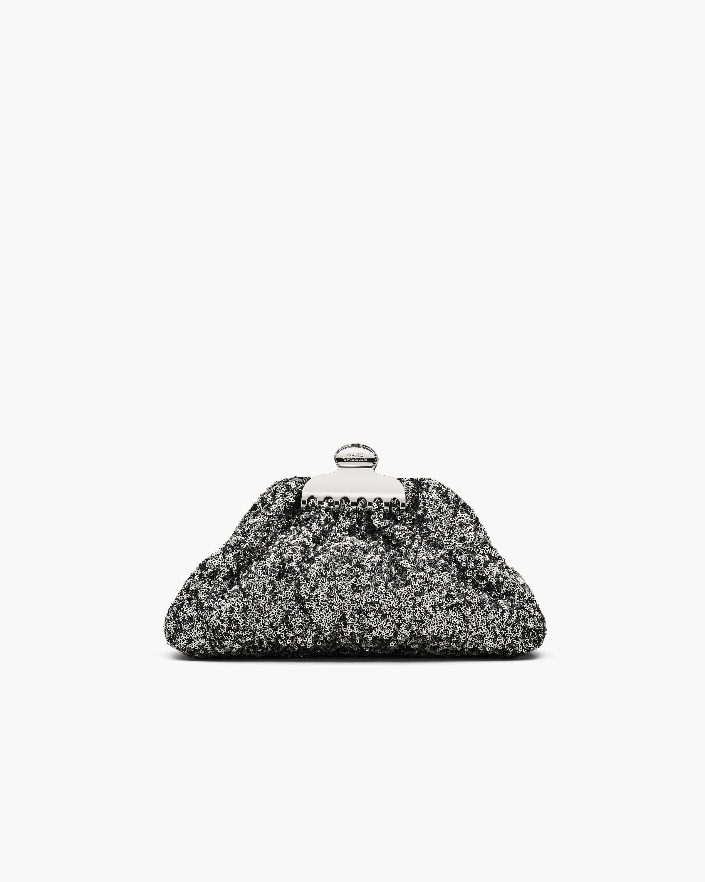 MARC JACOBS Marc Jacobs The Sequin Glam Small Clutch Bag in Silver　MARC JACOBS マーク ジェイコブス ザ スパンコール グラム スモール クラッチ バッグ シルバー MARC