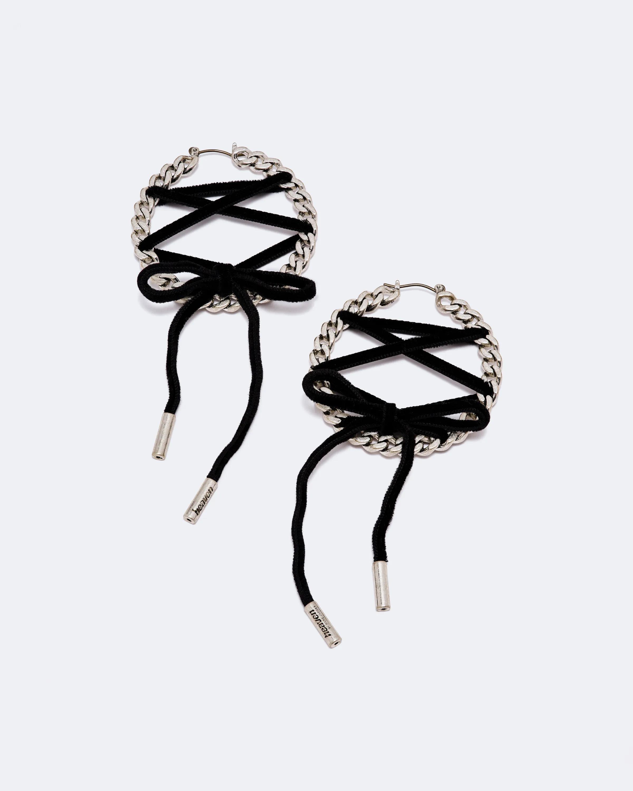 MARC JACOBS Marc Jacobs Corset Hoop Earrings in Aged Silver/Black　MARC JACOBS マーク ジェイコブス コルセット フープ イヤリング エイジド シルバー/ブラック MARC
