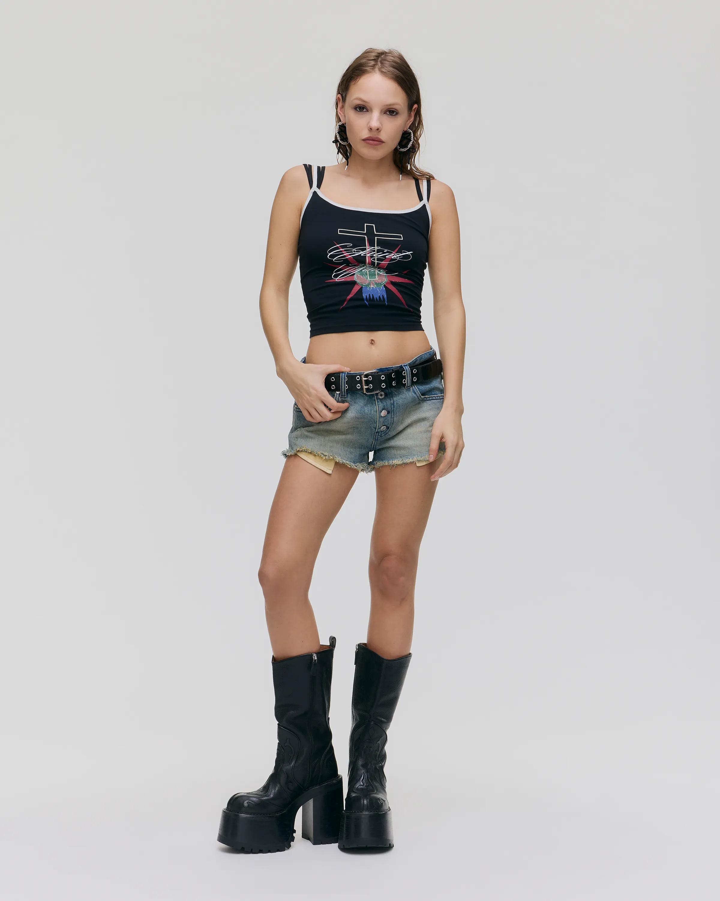 MARC JACOBS Marc Jacobs Heaven Micro Denim Shorts in Medium Wash Indigo　MARC JACOBS マーク ジェイコブス ヘブン マイクロ デニム ショーツ (ミディアム ウォッシュ インディゴ) MARC