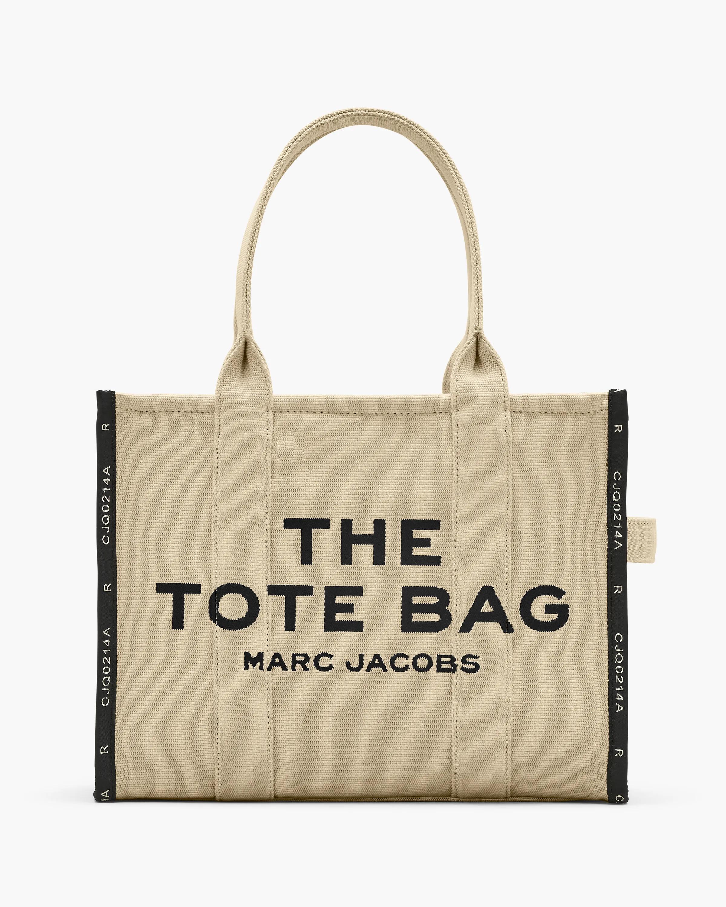 MARC JACOBS Marc Jacobs The Jacquard Large Tote Bag in Warm Sand　MARC JACOBS マーク ジェイコブス ザ ジャカード ラージ トート バッグ (ウォーム サンド) MARC